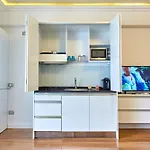 Glamorous White Tower Nord * Mamaia