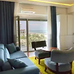 Glamorous White Tower Nord * Mamaia