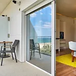 Appartement Glamorous White Tower Nord *