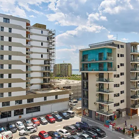 Glamorous White Tower *