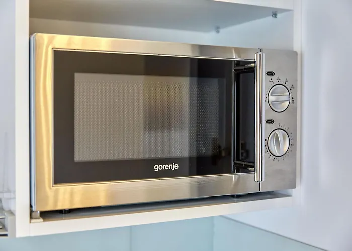 Glamorous White Tower Apartamento Mamaia