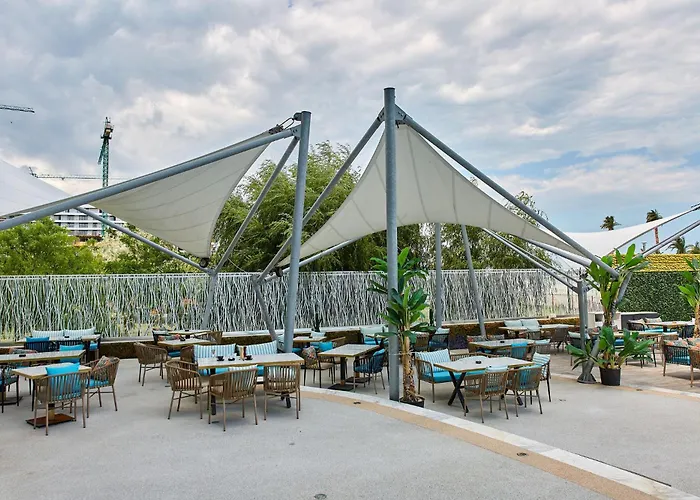 Apartamento Glamorous White Tower