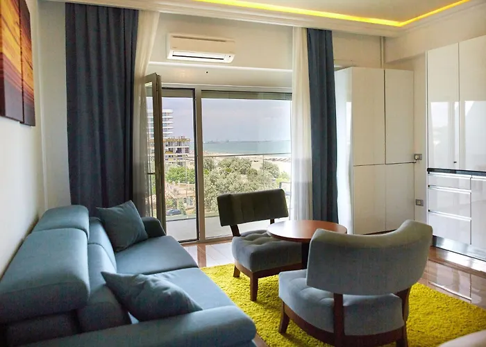 Glamorous White Tower * Mamaia