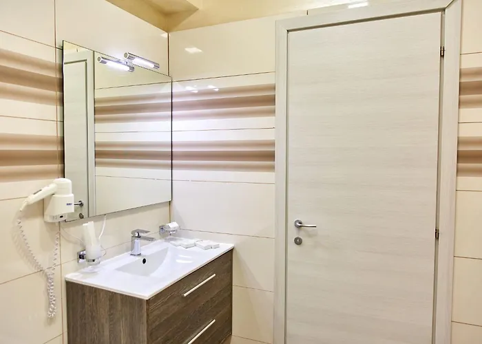 Apartamento Glamorous White Tower Mamaia