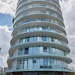 Glamorous White Tower Nord Apartment Mamaia