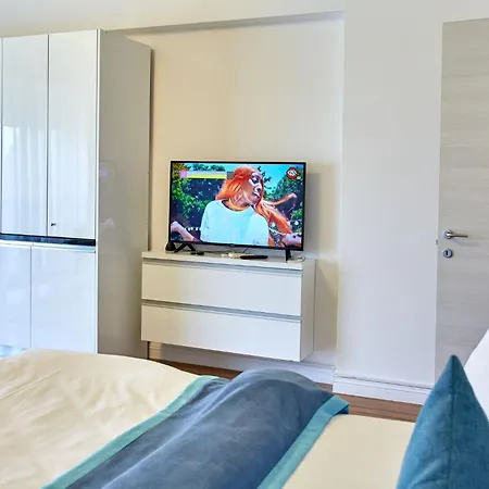Glamorous White Tower Nord Mamaia