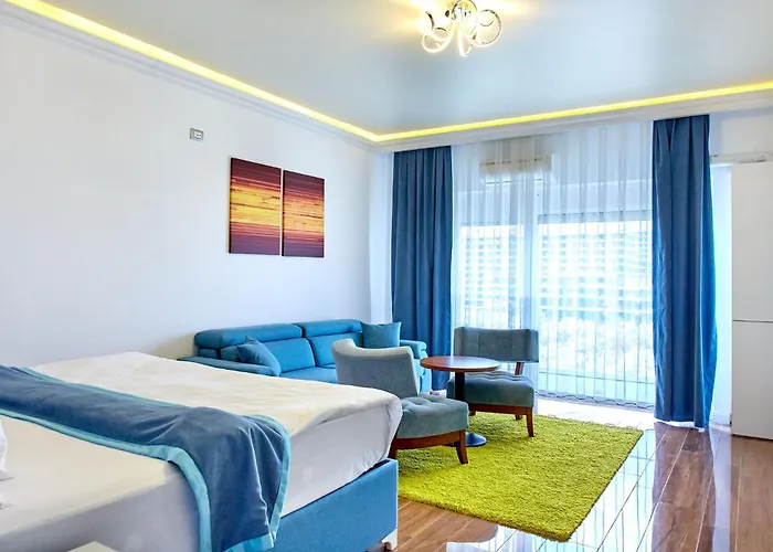 Glamorous White Tower Apartament Mamaia