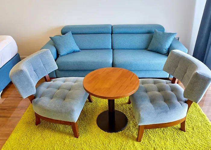 Glamorous White Tower Apartament Mamaia